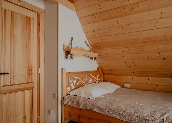 Biolo I Corno Izba Mountain بيت للعطل