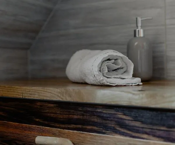 Biolo I Corno Izba Mountain بيت للعطل *