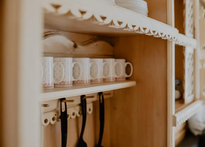 Biolo I Corno Izba Mountain بيت للعطل كوشتيليسكا